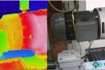 Zdjęcie wizyjne i termogram pracującego napędu reduktora wykonane podczas badań termowizyjnych w zakładzie przemysłowym.